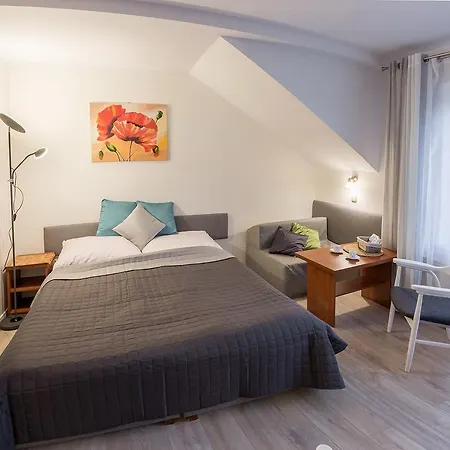 Ewa Goscinne Устронь